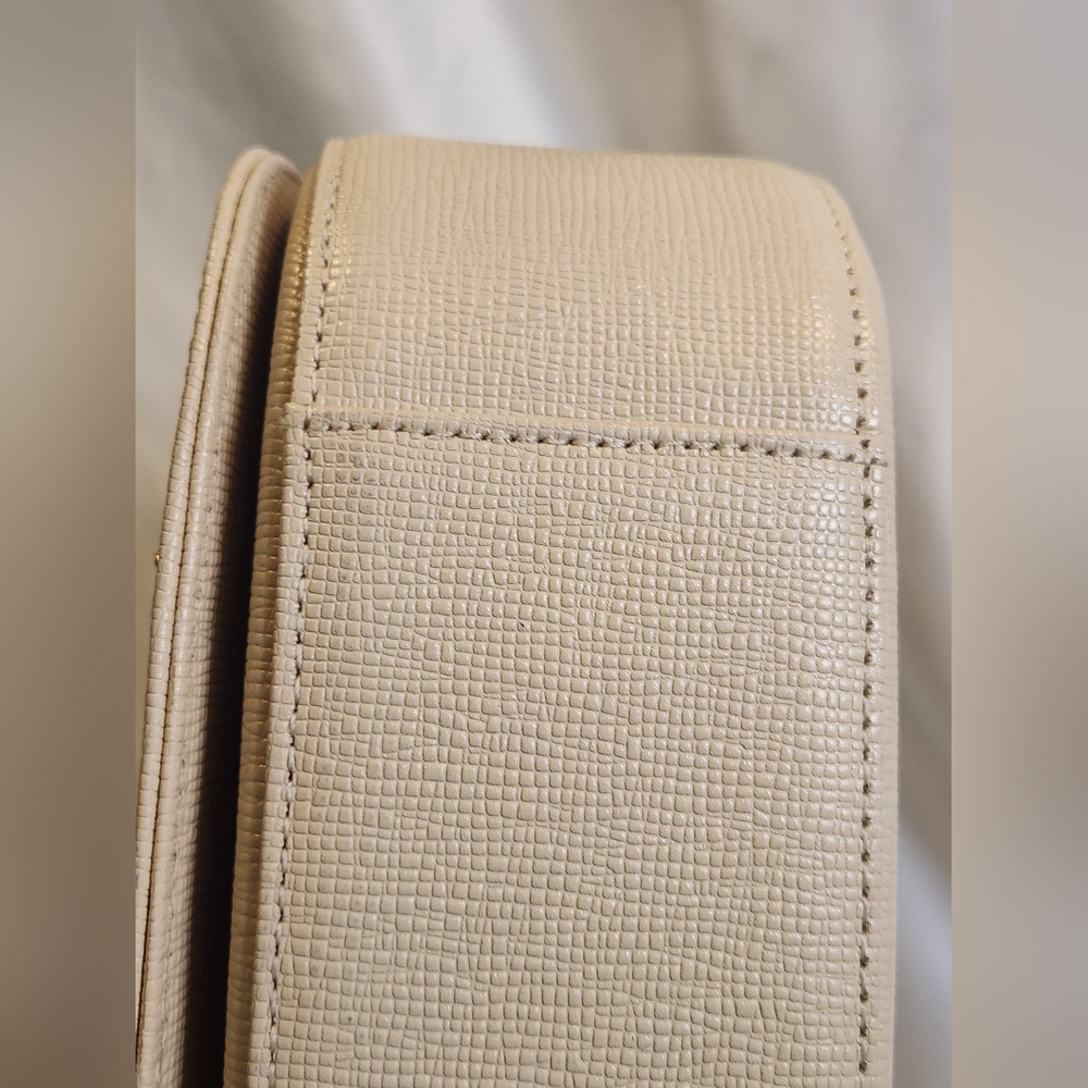 MCM Cream Shoulder Bag/Saddle Bag with Gold Accents - Picture 7 of 13